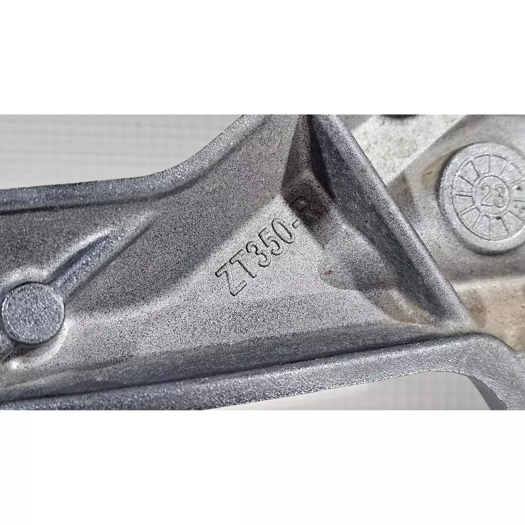 ZONTES ZT350-T2 BASAMAK DESTEK DEMİRİ SAĞ [ZT350-R1 - ZT350-GK] #ZS 2197